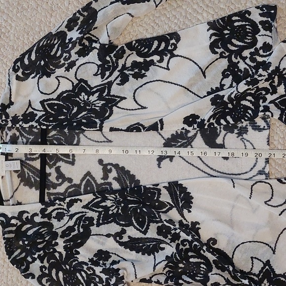 Chicos open sweater, size 0 - Picture 3 of 6